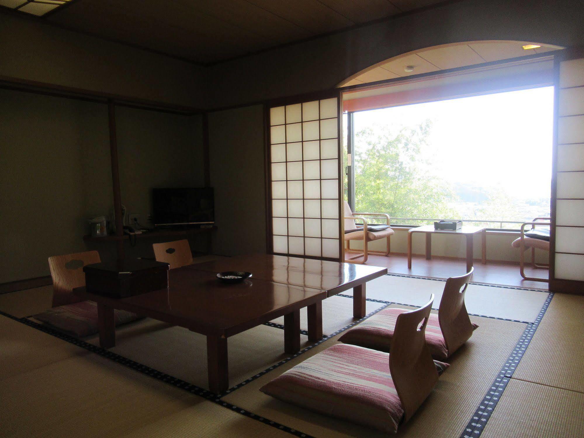 Kikuchi Kanko Hotel Buitenkant foto